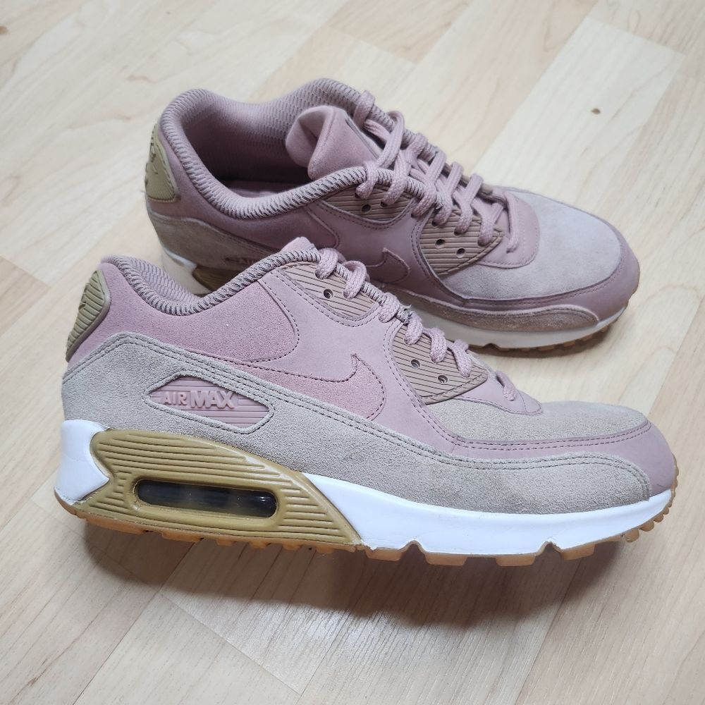 Nike Air Max 90 SE Particle Pink Sneakers